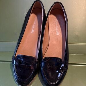 American Eagle Outfitters Shiny Black Flats